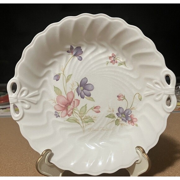 Antique Floral Festival Bowl/ Dish by Mitani (Japan) Rare and feminine 1921-1940 - Picture 2 of 16